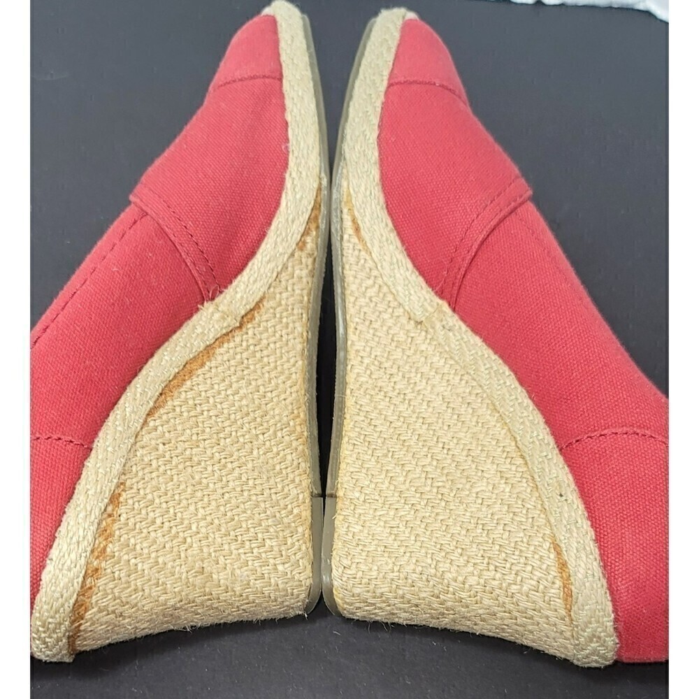 Tom's Red Canvas Wedge Espadrille - Size 9 - Picture 11 of 12